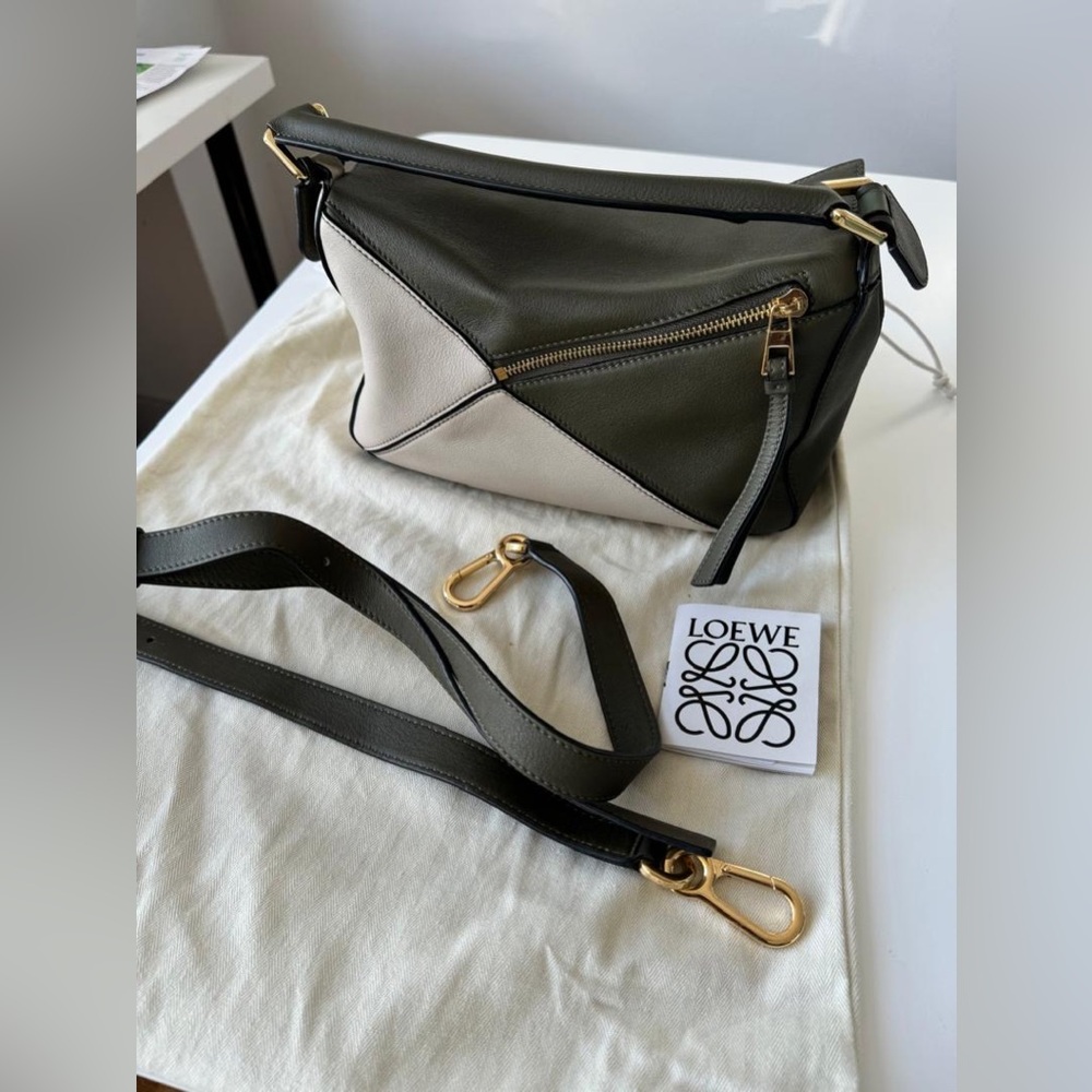 Loewe Small Puzzle Classic Bicolour Leather Bag - Picture 14 of 15